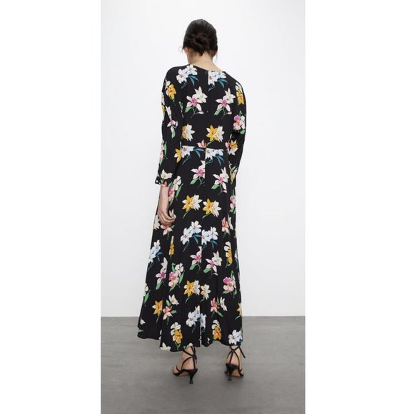 Zara Floral Maxi Dress Plunge Front V-Neck Pleated Pockets Wedding Guest Travel - Picture 6 of 13